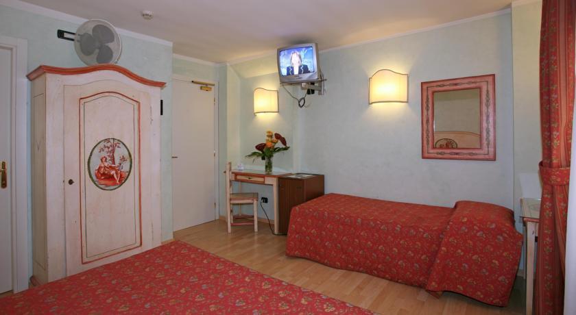 Hotel Ariston Μέστρε Εξωτερικό φωτογραφία