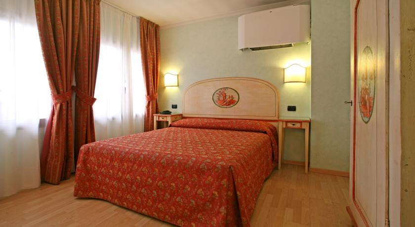 Hotel Ariston Μέστρε Εξωτερικό φωτογραφία
