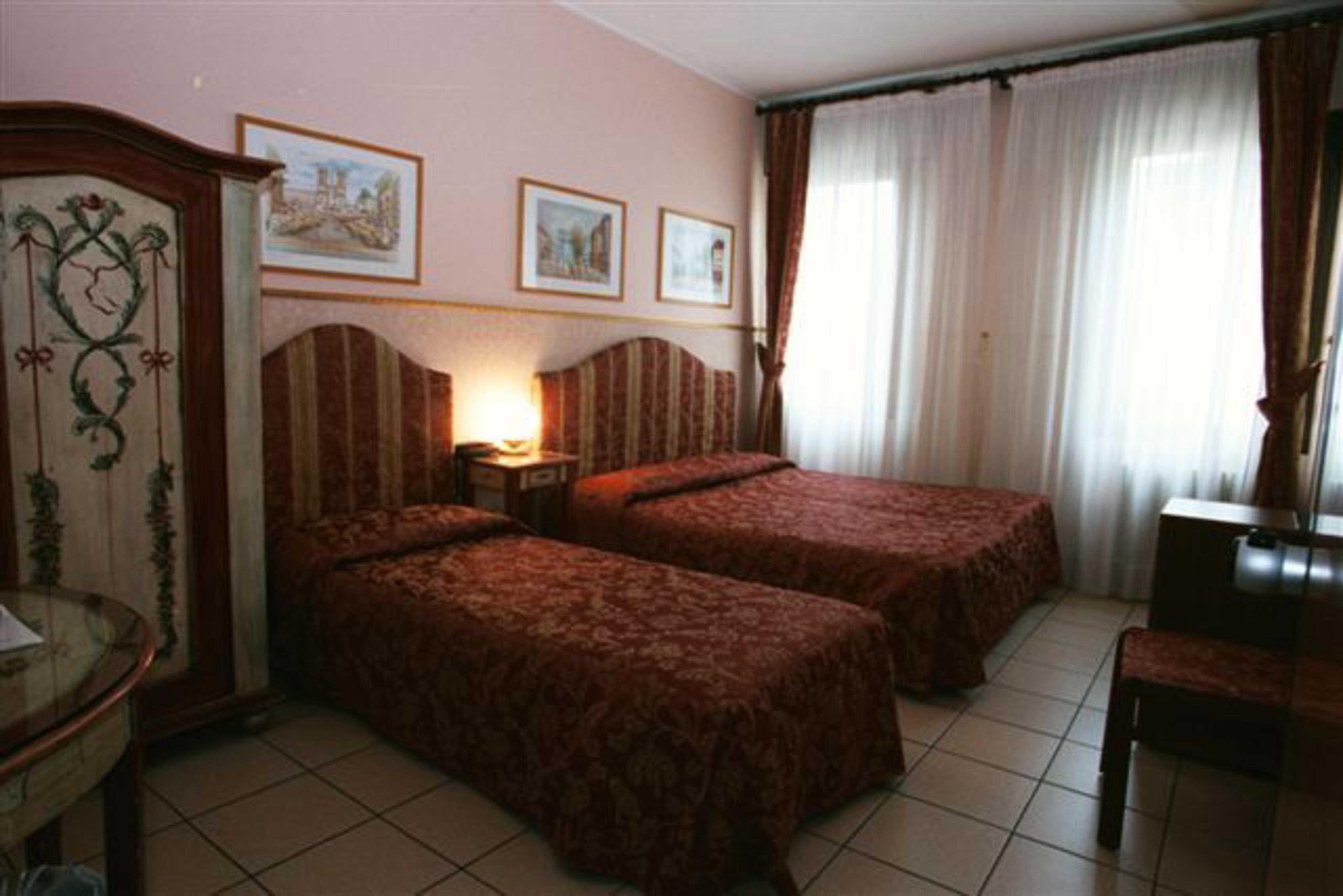 Hotel Ariston Μέστρε Εξωτερικό φωτογραφία