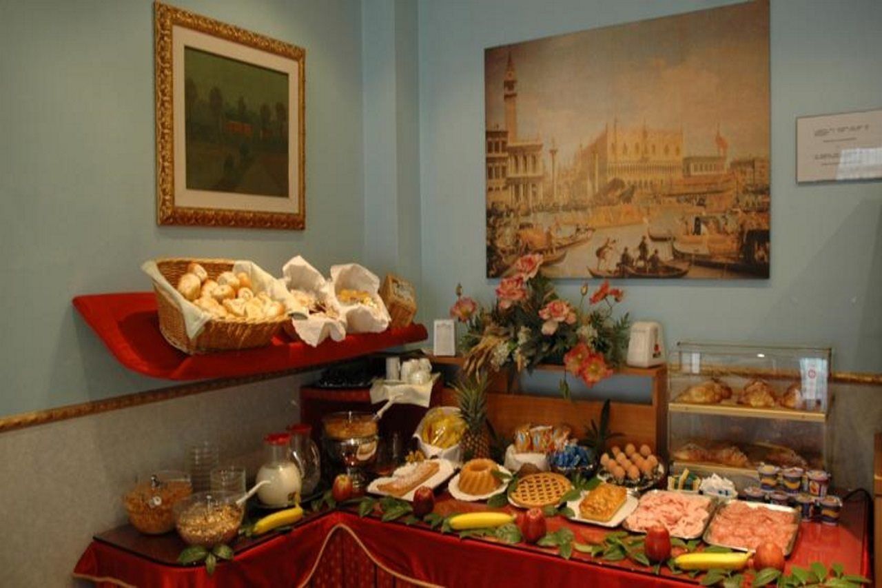 Hotel Ariston Μέστρε Εξωτερικό φωτογραφία