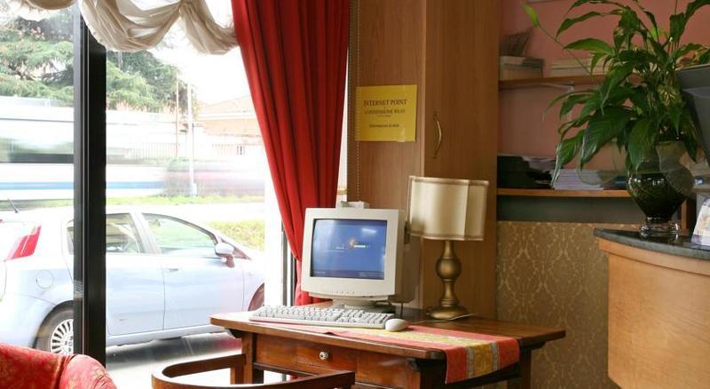 Hotel Ariston Μέστρε Εξωτερικό φωτογραφία