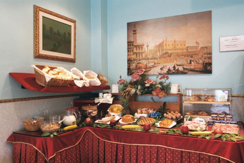 Hotel Ariston Μέστρε Εξωτερικό φωτογραφία